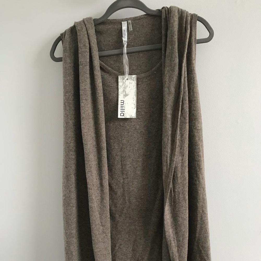 Sweater dress with hoodie